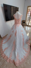 # Vestido Princesa rosa e branco ombro a ombro
