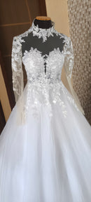 #184 Vestido evasê manga longa renda floral