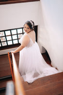 #053 Vestido Império com fenda e decote em V