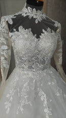 #184 Vestido evasê manga longa renda floral