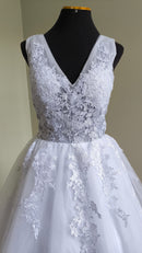 #037 VESTIDO DE NOIVA IMPÉRIO COM RENDA