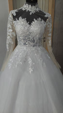 #184 Vestido evasê manga longa renda floral